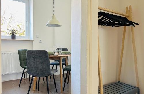 Stadtbergen Apartment | Apartment Daniel - Stilvolle Wohnung mit Veranda für 4 Personen