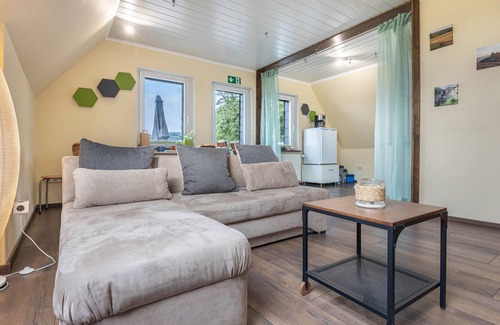 Flegessen Apartment | Apartment 'Panoramablick' with Private Terrace, Shared Garden and Wi-Fi