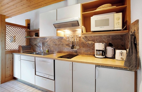 Bernau Apartment | Apartment 'Ferienwohnung Fichte' with Mountain View, Balcony and Wi-Fi