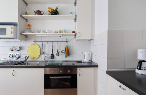 Stuhlinger-Eschholz Apartment | Apartment 'Ardoma' with Balcony and Wi-Fi