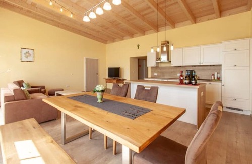 Frickenhausen a. Main Apartment | "apartment Bachus" - Hochwertig Ausgestattet - Ruhige Lage