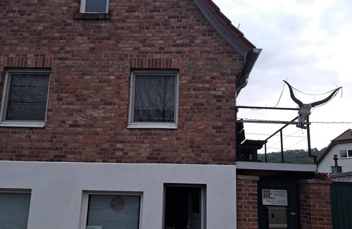 Graitschen b. Burgel Apartment | Apartment 'An Der Gleise' with Wi-Fi