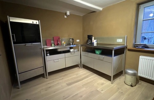 Schoneberg Apartment | Apartment 'Schöneberger Bauernhof - Kuhstall' with Shared Terrace, Shared Garden and Wi-Fi
