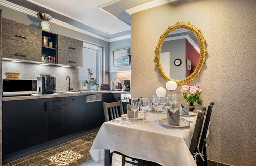 Schwedeneck Apartment | Apartment 'Ferienwohnung Schwede' with Private Terrace, Balcony and Wi-Fi