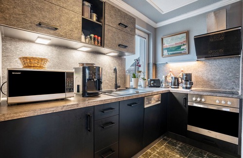 Schwedeneck Apartment | Apartment 'Ferienwohnung Schwede' with Private Terrace, Balcony and Wi-Fi
