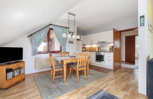 Suderstapel Apartment | Apartment 'Ferienwohnung Stolle' with Terrace, Garden and Wi-Fi