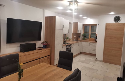 Weissenburg in Bayern Condo | Apartment (80sqm) with balcony (10sqm) 2km away from Weißenburg