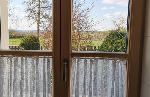 Weissenburg in Bayern Condo | Apartment (80sqm) with balcony (10sqm) 2km away from Weißenburg