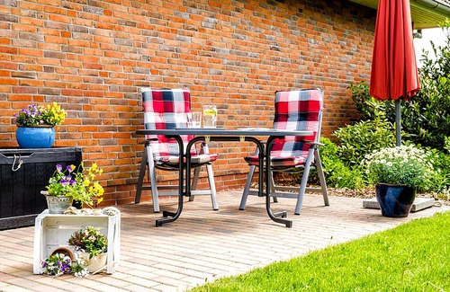 Großegaarde Apartment | Apartment 'Deich Und Meer' with Private Terrace, Private Garden and Wi-Fi