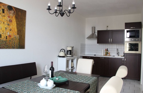 Zentrum-Nord Apartment | Apartment-Deluxe-Private Bathroom-Kurt Schumacher Str.21