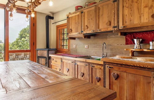 Monno Apartment | Apartment 'Deluxe' with Mountain View and Private Garden
