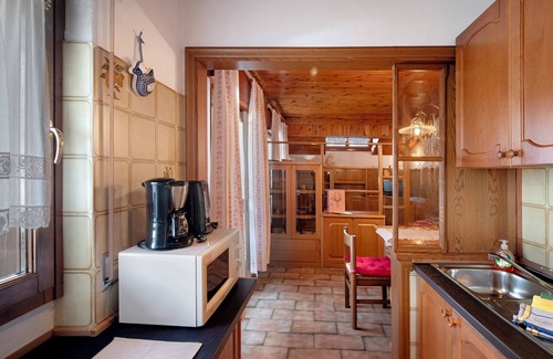Alleghe Apartment | Apartment 'Dolomiti' with Mountain View, Balcony and Wi-Fi