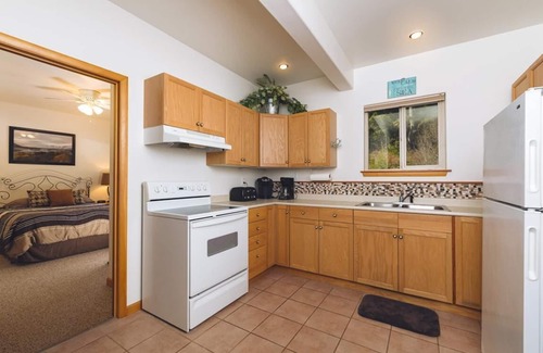 Haines House | Apartment Dolphin House