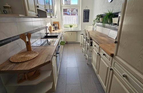 Naumburg Apartment | Apartment Domblick - apartment/apartment, shower, WC, 2 bedrooms