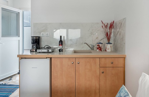 Panormos Apartment | Apartment 'Double Studio No 7' with Balcony and Wi-Fi