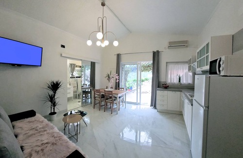 Vela Luka Resort | Apartment "Dream"in a villa with private enter, terrace, garden, swimmig pool.