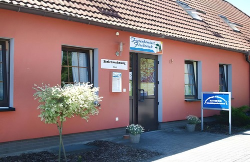Salem Apartment | Apartment 'Drewitzer See, 40qm' with Private Terrace, Shared Garden and Wi-Fi