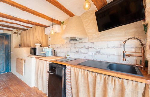 Olba Apartment | Apartment 'Duende' with Mountain View, Balcony and Air Conditioning