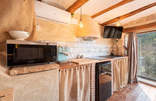 Olba Apartment | Apartment 'Duende' with Mountain View, Balcony and Air Conditioning