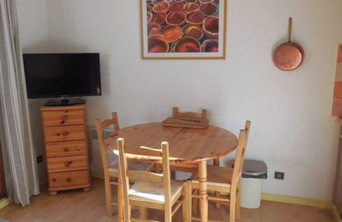 La Morte Apartment | Apartment 'Duplex Station Alpe Du Grand Serre' with Mountain View, Private Terrace and Wi-Fi