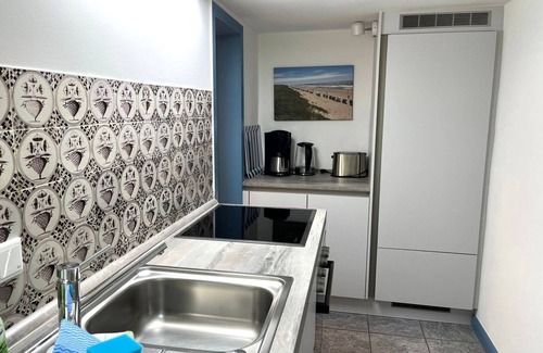 Großmorsum Apartment | Apartment East, 55sqm for up to 3 persons - Altes Friesenhaus