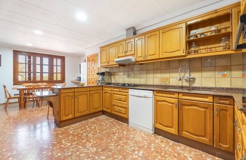 Altura Ski Chalet | Apartment 'El Cachorro' with Mountain View, Private Pool and Shared Terrace