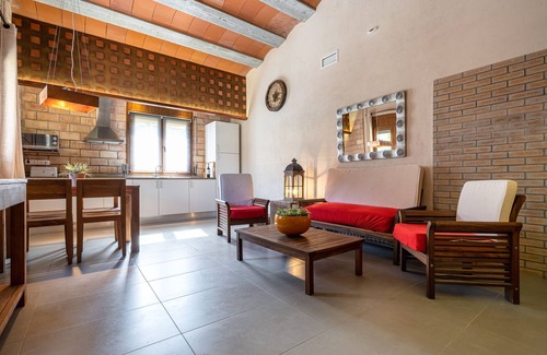 Conesa Apartment | Apartment 'El Clos 5' with Shared Terrace, Shared Garden and Wi-Fi