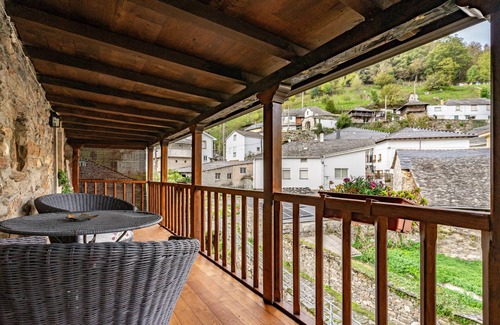 Villacibran Apartment | Apartment 'El Rebocho' with Mountain View, Private Terrace and Wi-Fi