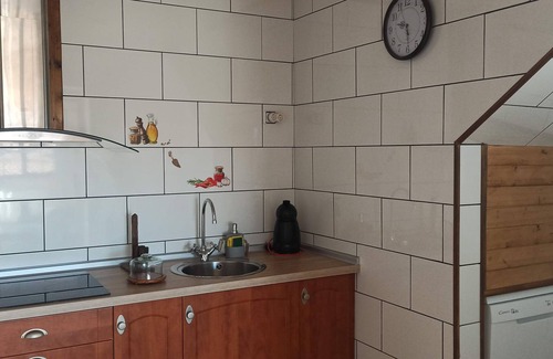 Abalos Apartment | Apartment 'El Guardaviñas Centenales' with Mountain View, Shared Terrace and Wi-Fi