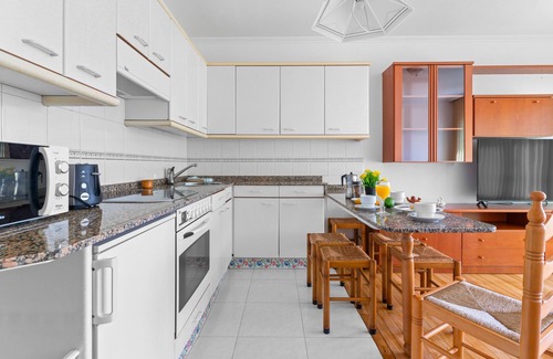 Figueras (Castropol) Apartment | Apartment 'El Indiano' with Balcony