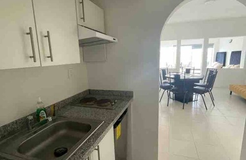 Las Playas Apartment | Apartment “Elizabeth Taylor” -Casablanca