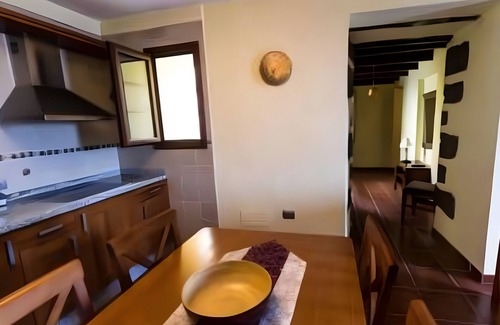 Mocanal House | Apartment El Peral in 'Casa Rural Los Perales' with Sea Views, Shared Terrace and Wi-Fi