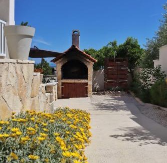 Sumartin Apartment | Apartment Elena