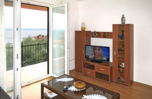 Ravni Apartment | Apartment Elsa-1 by Interhome