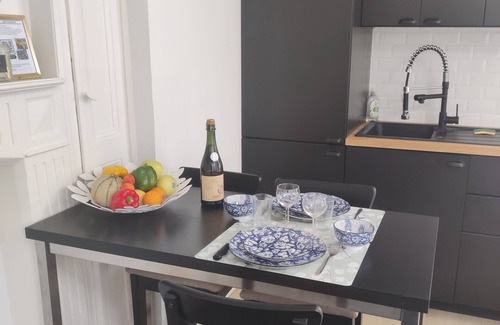 Vitre Apartment | Apartment EMILIA Downtown room bed 160cm Balcony WIFI Coffee and tea