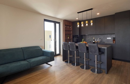 Katoro Apartment | Apartment Emvita - Charming 2-bedroom apartment with sea view