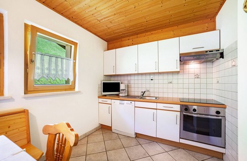 San Pancrazio Apartment | Apartment "Engethalerhof" with Mountain View, Balcony & Wi-Fi