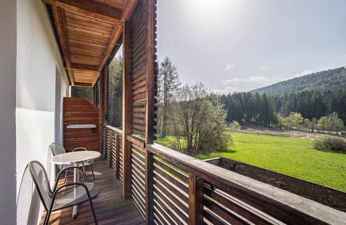 Pfalzen Apartment | Apartment 'Entspannung, Ruhe, Natur Pur' with Balcony and Wi-Fi
