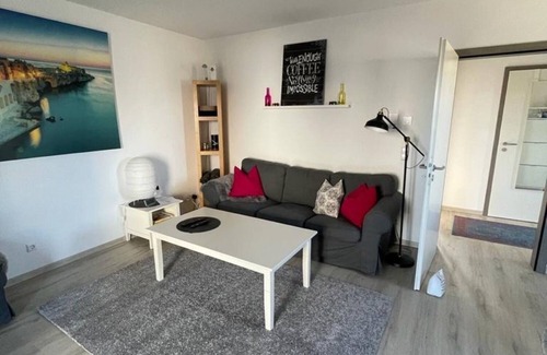 Ruckingen Apartment | Apartment 'Erlensee' with Private Terrace, Private Garden and Wi-Fi
