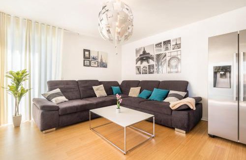 Finsterwalde Apartment | Apartment-Ernst