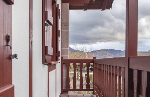 Baztan Apartment | Apartment type suite in rural setting
