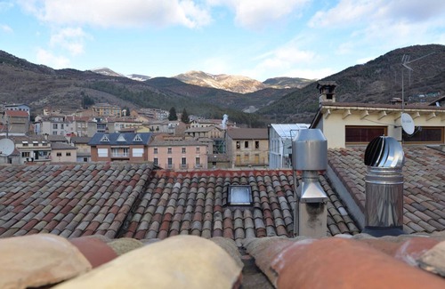 La Pobla de Lillet Apartment | Apartment