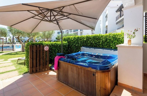 Roldan Apartment | Apartment "Luxury Pool and Spa - Casa Coco" with Pool, Whirlpool & Terraces