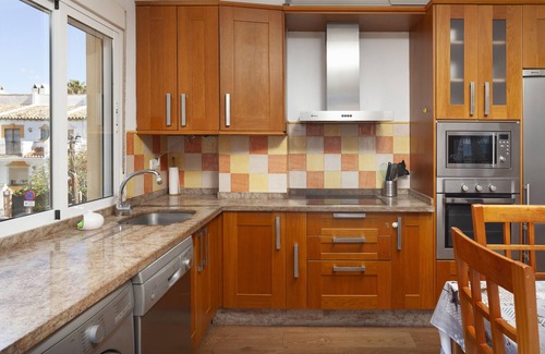 La Cala del Moral Apartment | Apartment 'Apartamento Bellamar' with Sea View and Air Conditioning