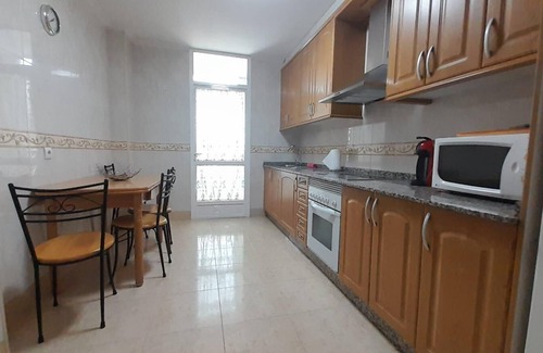 Vilanova Apartment | Apartment-Sleeps6-Parking-Terrace