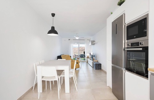 Atlanterra Apartment | Apartment 'Bajo Con Jardín Privado Atalanterra' with Sea View, Shared Pool and Wi-Fi