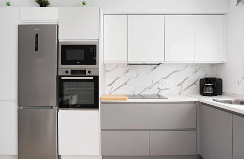 Atlanterra Apartment | Apartment 'Bajo Con Jardín Privado Atalanterra' with Sea View, Shared Pool and Wi-Fi