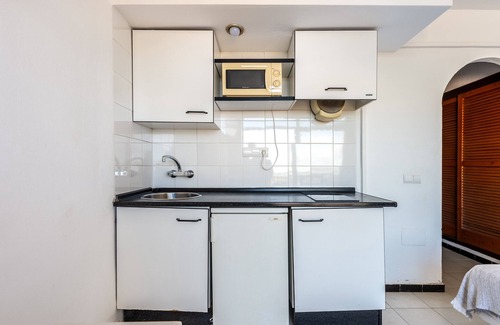 Es Pujols Apartment | Apartment 'Estudio Mirada 307' with Lake View, Wi-Fi and Air Conditioning