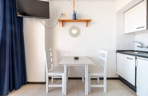 Es Pujols Apartment | Apartment 'Estudio Mirada 307' with Lake View, Wi-Fi and Air Conditioning