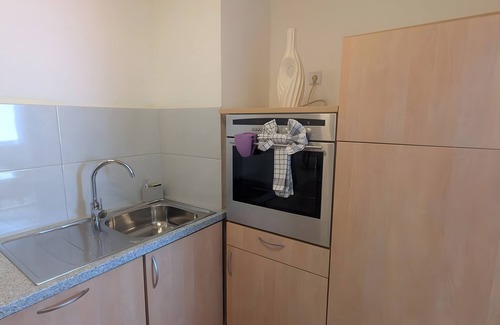 Kehl Apartment | Apartment 'Evin's' with Wi-Fi near Europapark and Strasbourg